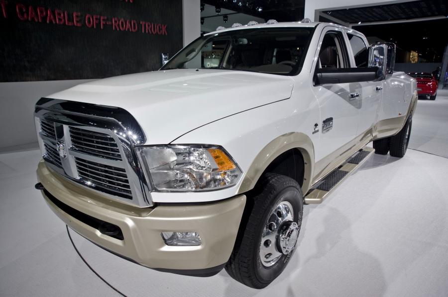  Dodge Ram Laramie Longhorn Edition 2012 года  (фото 7 из 14)